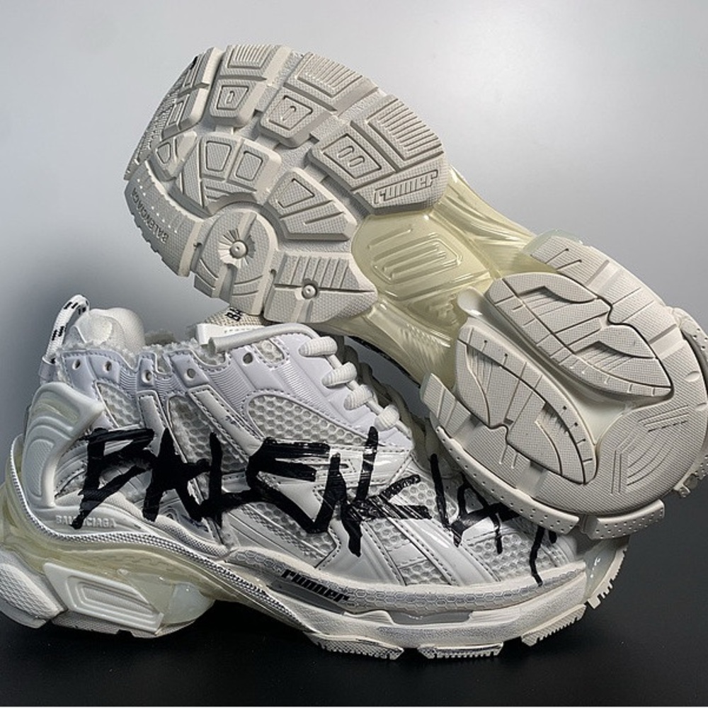 Balenciaga Runner White + Black